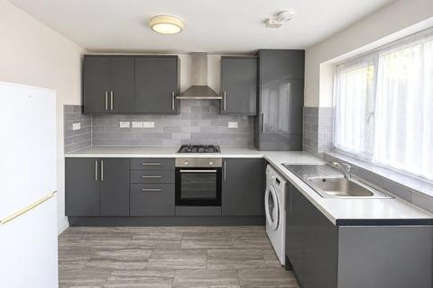 4 bedroom end of terrace house for sale, Sutton Hall Road, Greater London TW5