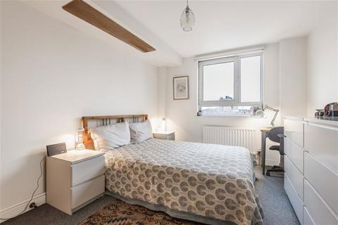 1 bedroom flat for sale, Townsend Street, London SE17