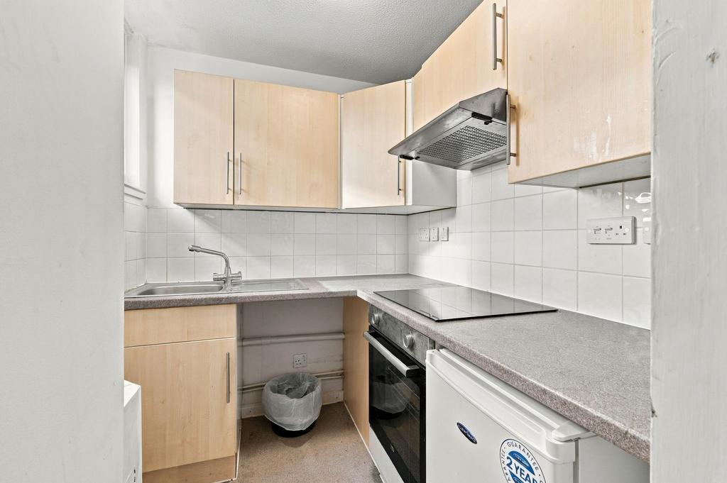 Apartment in London - View 5