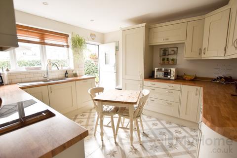 2 bedroom bungalow for sale, The Lynch, Nuneaton, Warwickshire