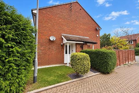 1 bedroom terraced house for sale, Heron Drive, Luton, LU2