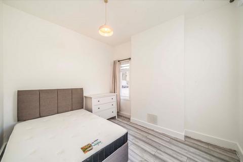 2 bedroom flat to rent, Mordaunt Street, London SW9