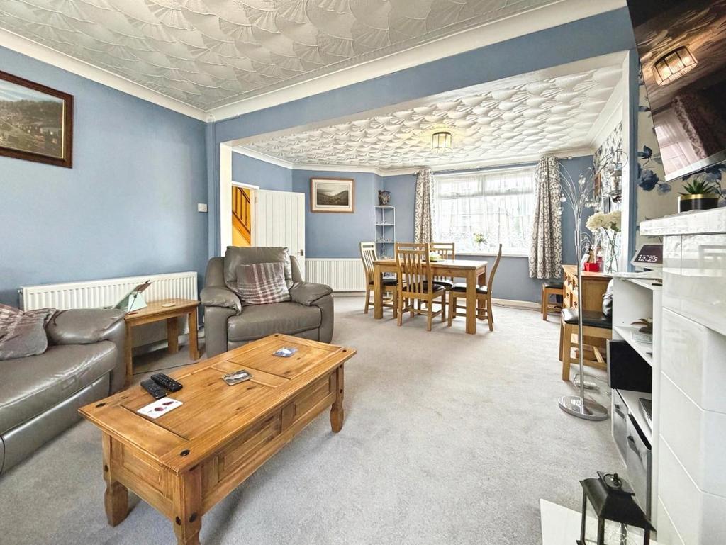 House in Bristol, Knowle - More