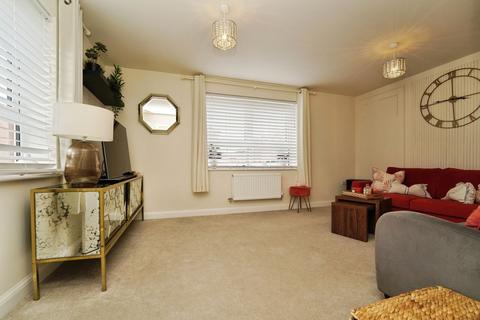 3 bedroom detached house for sale, Osprey Place, Newent GL18