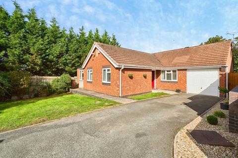 4 bedroom bungalow for sale, Coton Road, West Midlands WV4
