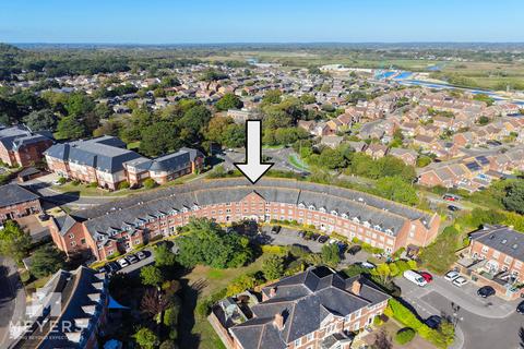 2 bedroom flat for sale, Christchurch BH23