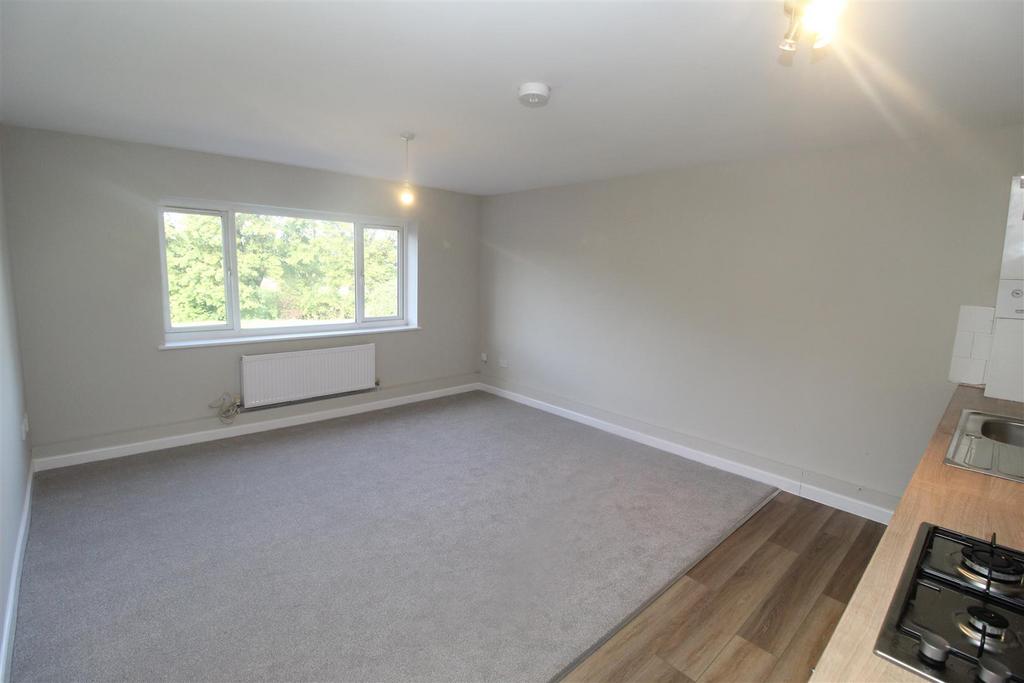 Apartment in Cardiff - View 3