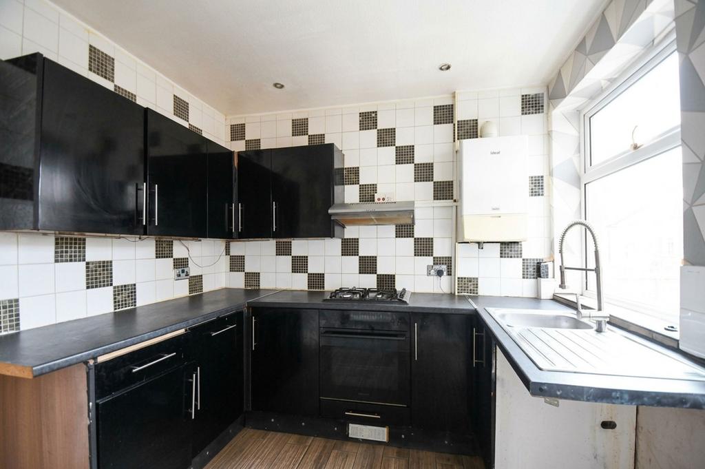 House in Salford - View 2