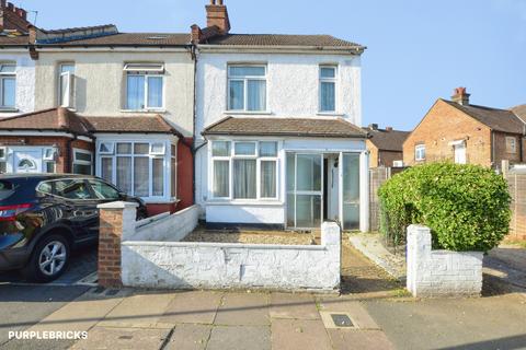 3 bedroom end of terrace house for sale, Whitby Road, Harrow, HA2