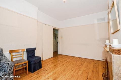 3 bedroom end of terrace house for sale, Whitby Road, Harrow, HA2