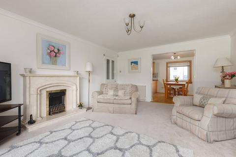 3 bedroom flat for sale, Flat 4, 2, Succoth Court, Ravelston, Edinburgh, EH12 6BZ