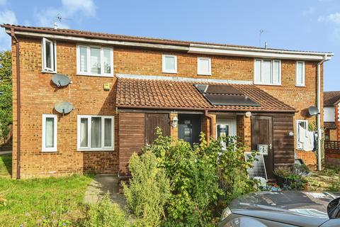 Studio for sale, Carman Close, Swindon