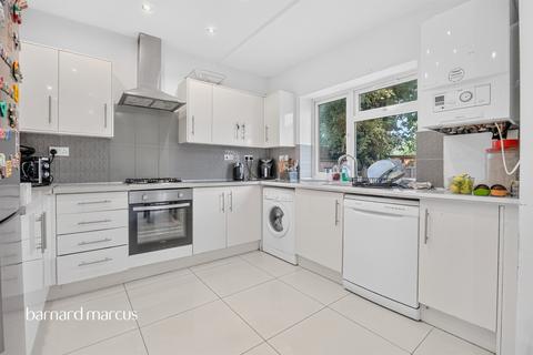 4 bedroom detached house for sale, Grosvenor Gardens, Wallington