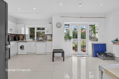 4 bedroom detached house for sale, Grosvenor Gardens, Wallington