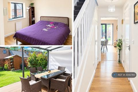3 bedroom end of terrace house to rent, Fowler Way, Uxbridge, UB10