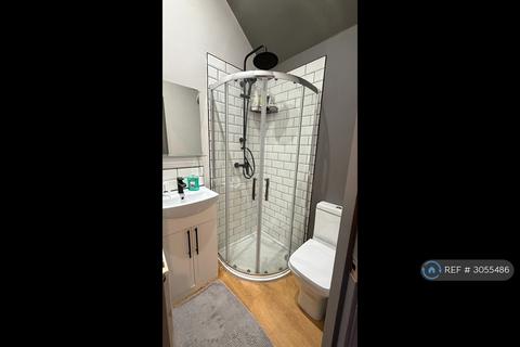 1 bedroom in a house share to rent, Borough Road, Middlesbrough, TS1