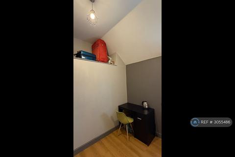 1 bedroom in a house share to rent, Borough Road, Middlesbrough, TS1