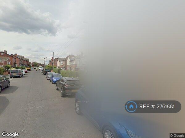 Apartment in Leeds, Beeston - View 2