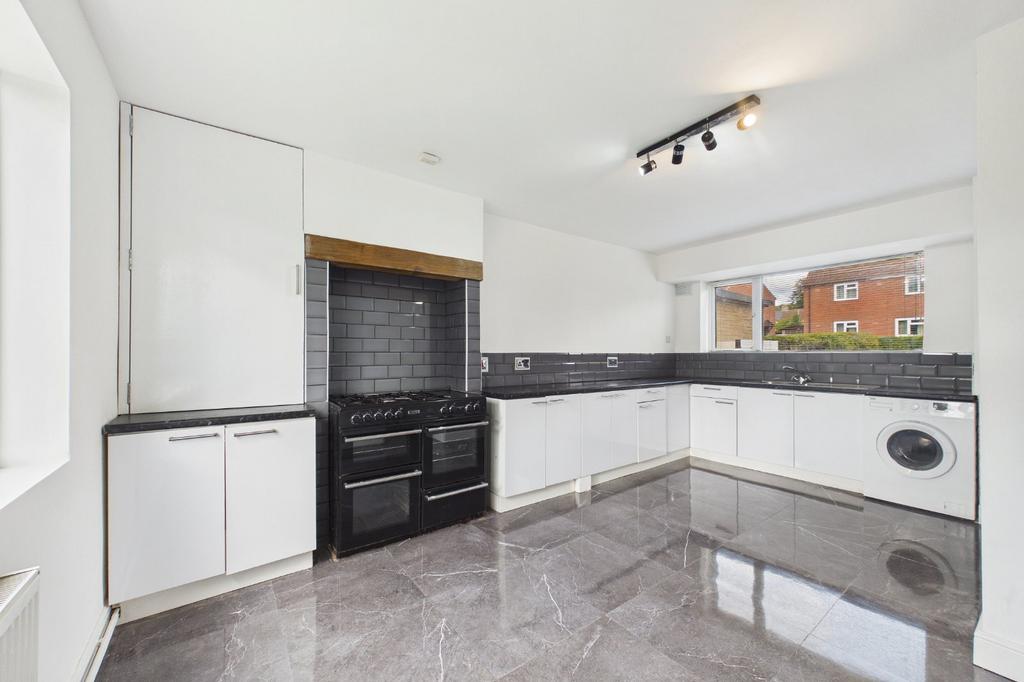 House in Leeds - View 2
