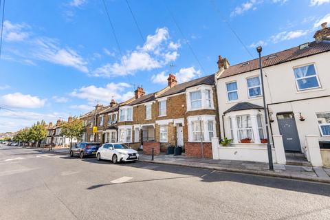 2 bedroom apartment to rent, Brownlow Road, London, NW10