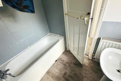 2 bedroom flat to rent, 2 BED FIRST FLOOR GROUND FLAT | AVAILABLE NOW , Woodford Green IG8