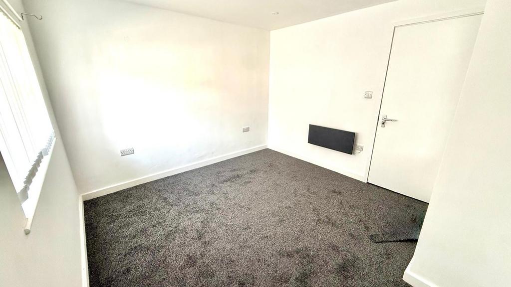 Apartment in Sheffield - View 2