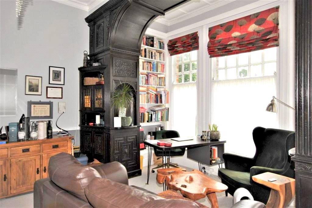 Apartment in Emmer Green - View 3