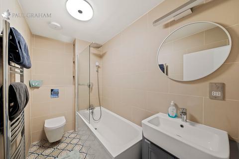 3 bedroom terraced house for sale, Belmont Road, Wallington