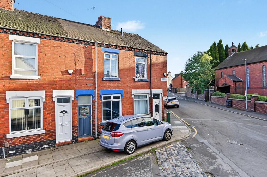 2-bed Terraced house on Bond Street, Tunstall, Stoke-on-Trent, £59,000