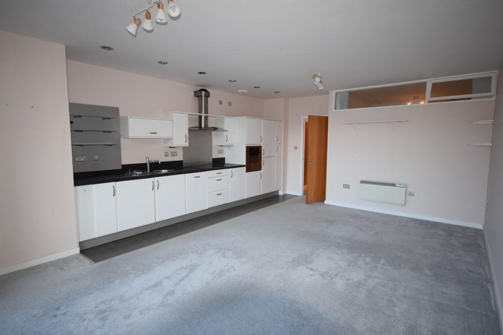 Apartment in Birmingham, West Midlands - View 3