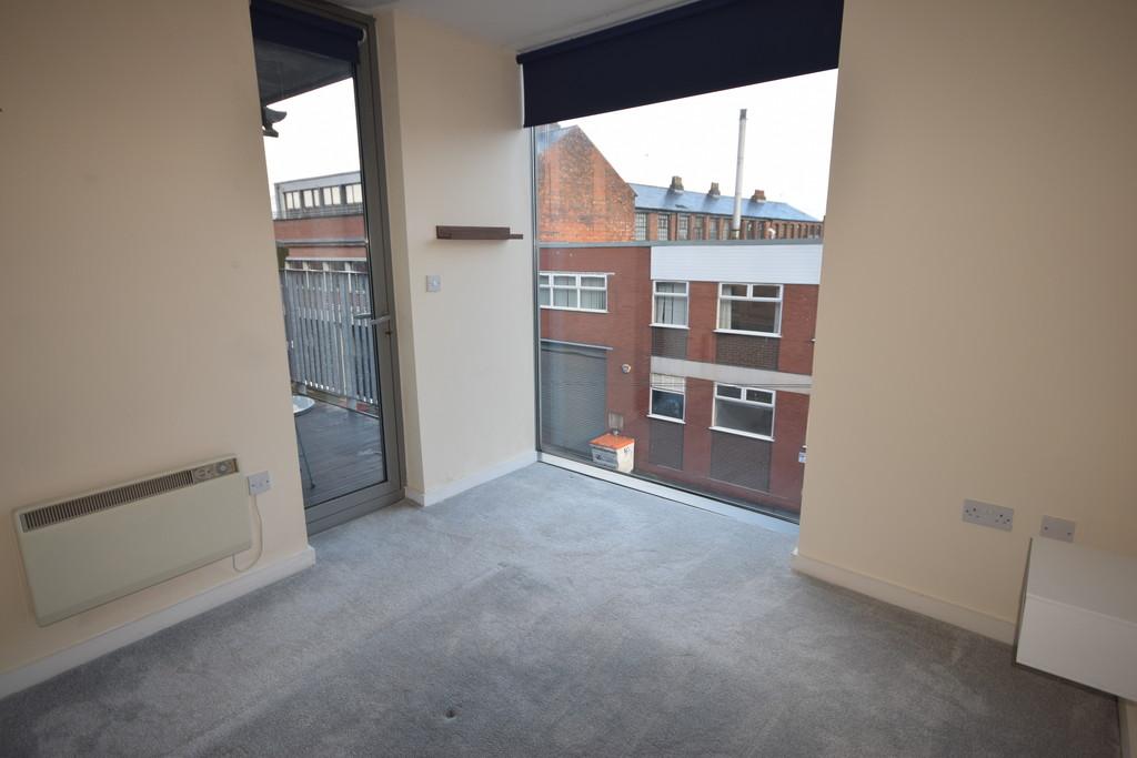Apartment in Birmingham, West Midlands - View 5
