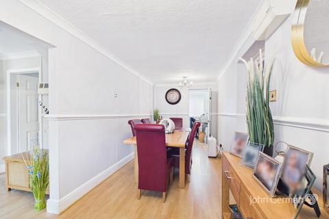 3 bedroom detached house for sale, Cauldwell Road, Linton