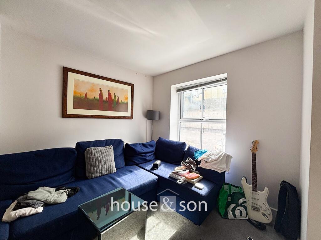 Apartment in Bournemouth - More