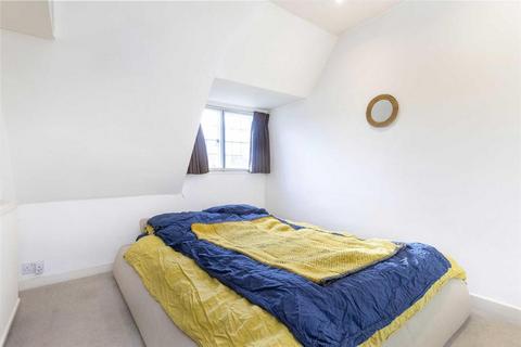 1 bedroom flat for sale, Waterlow Court Heath Close Hampstead Garden Suburb NW11