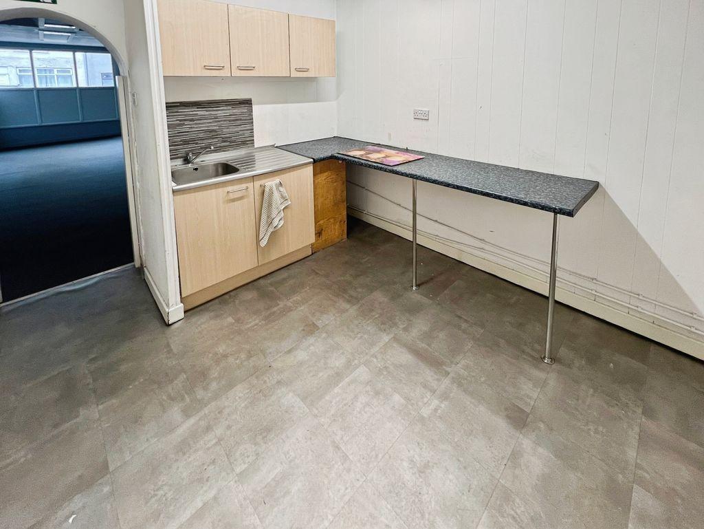House in Manchester - View 4