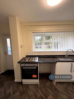 2 bedroom flat to rent, Eccles, Manchester, M30