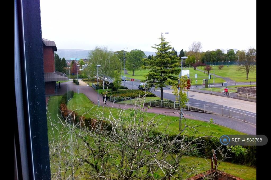 Apartment in Glasgow - View 3