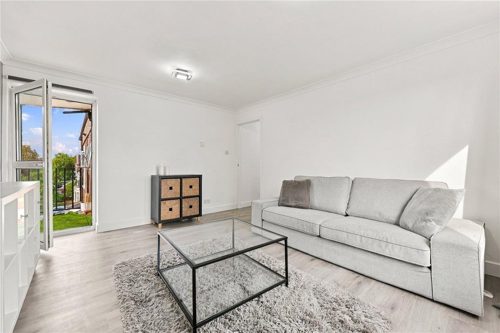 Apartment in London - View 5