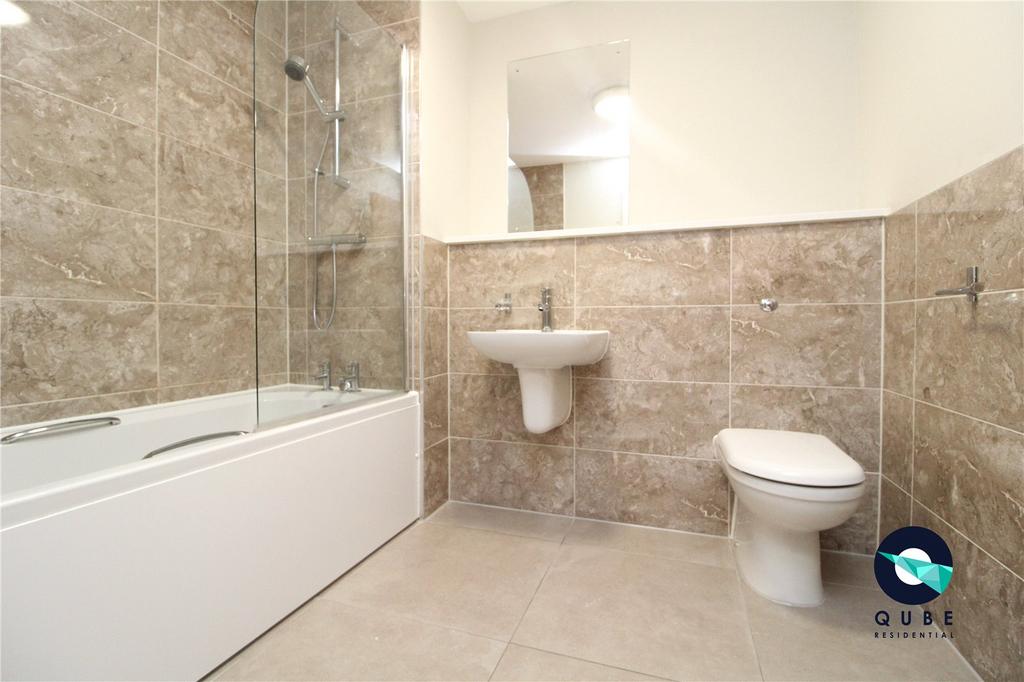 Apartment in Salford - View 3