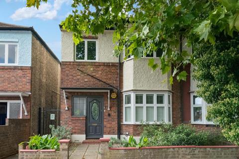 3 bedroom maisonette for sale, Balfour Avenue, Hanwell, London, W7 3HS