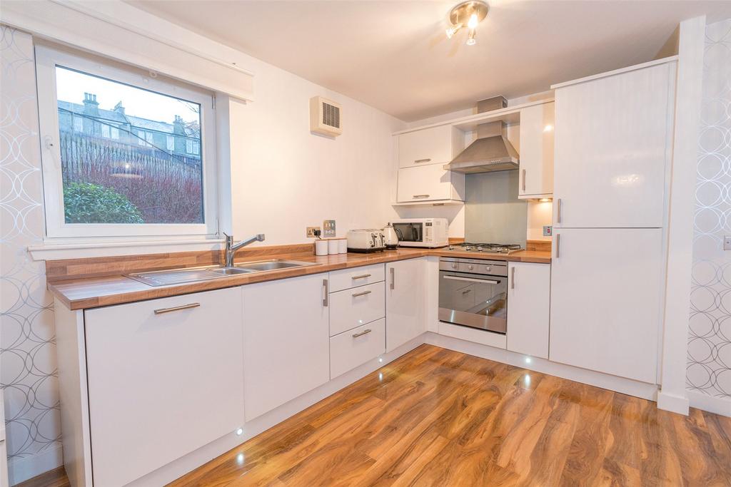 Apartment in Edinburgh, Redbraes, Leith Central - View 3