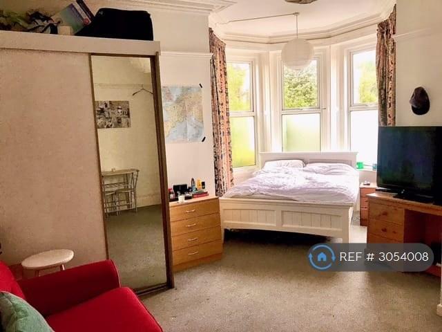 Apartment in Bournemouth - View 3