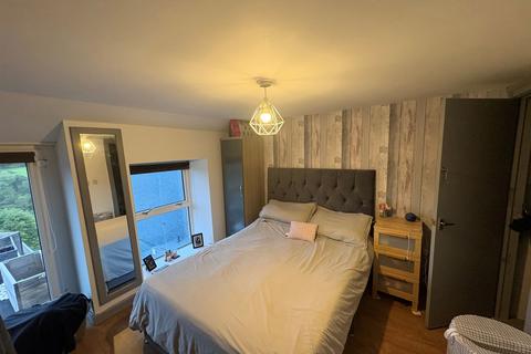 2 bedroom end of terrace house for sale, Clydach Road, Craig-Cefn-Parc, Swansea