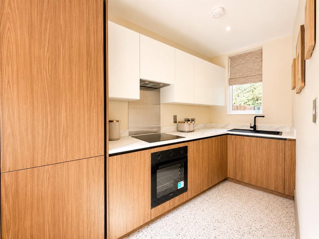 Apartment in Cambridge - View 3