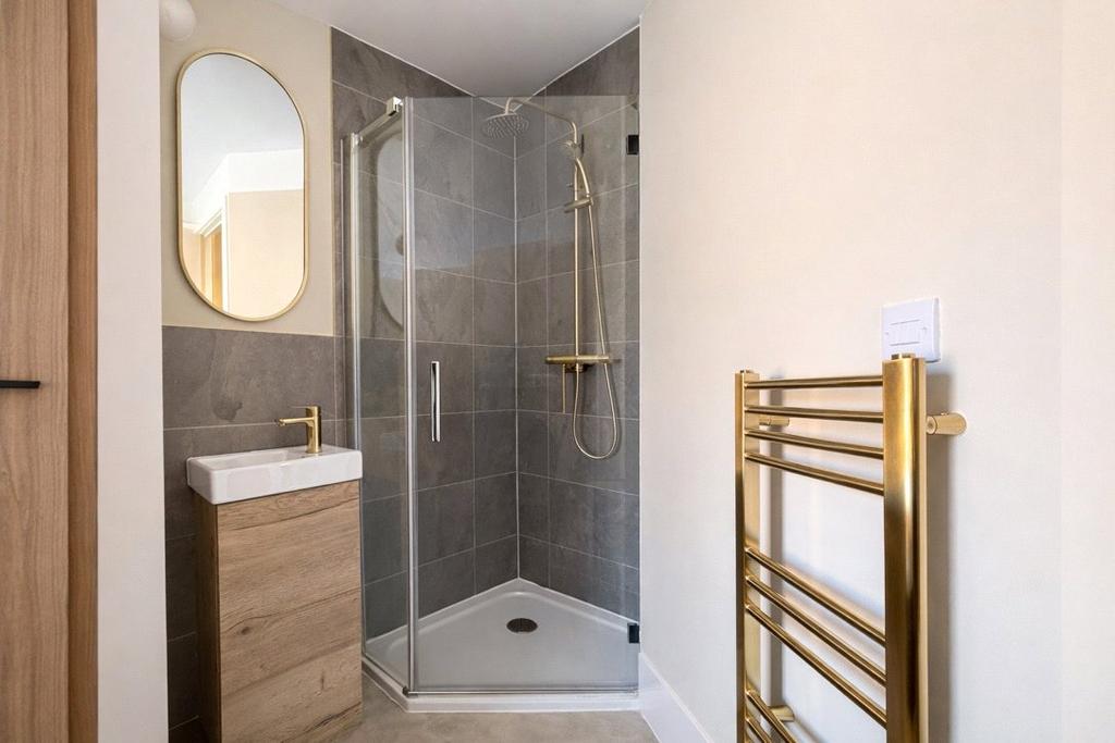 Apartment in Cambridgeshire - View 3