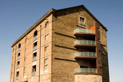 4 bedroom flat to rent, The Penthouse, Camperdown Street, Dundee