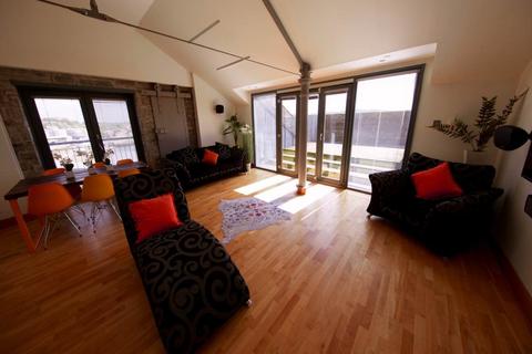 4 bedroom flat to rent, The Penthouse, Camperdown Street, Dundee