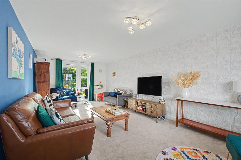 House in Nottingham - View 2