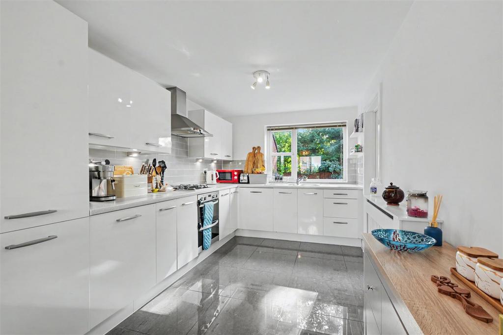House in Nottingham - View 4