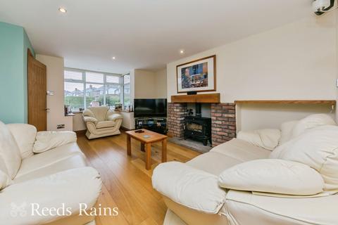 6 bedroom semi-detached house for sale, Lindrum Avenue, Macclesfield SK11